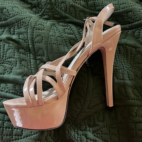 Marc Defang heels - Picture 2 of 3